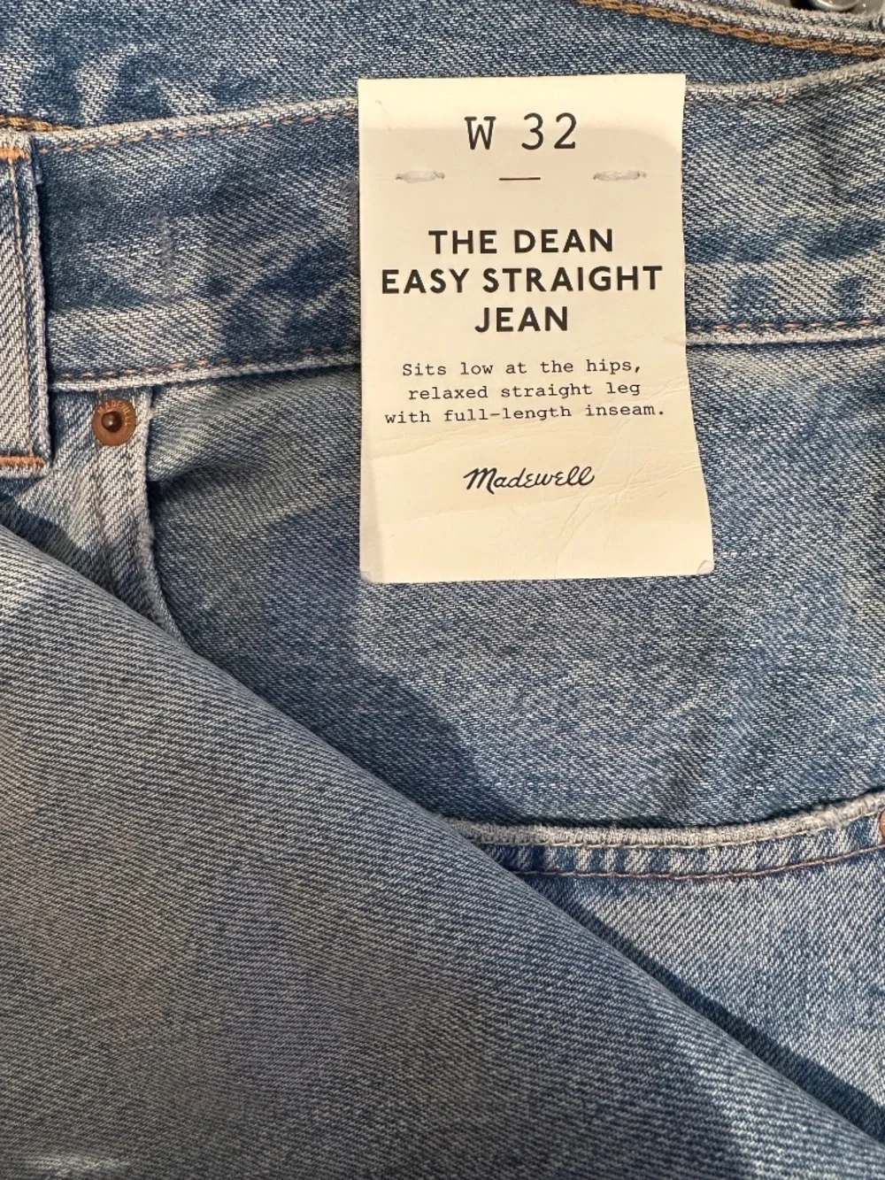 Madewell Dean Easy Straight Jean - Picture 4 of 5